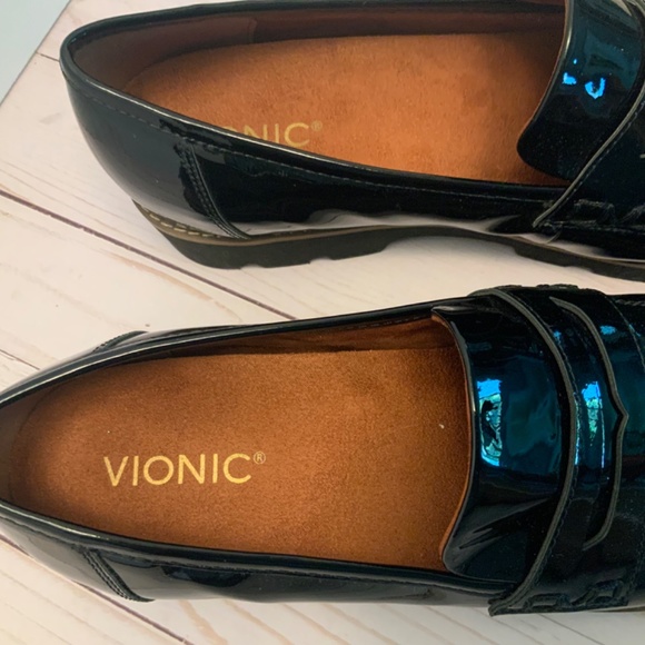 Patent Leather Vionic Shoes size 10 NWOT - Picture 3 of 4